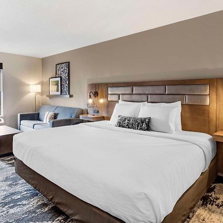 Best Western Plus Bourbonnais Hotel & Suites Exterior photo