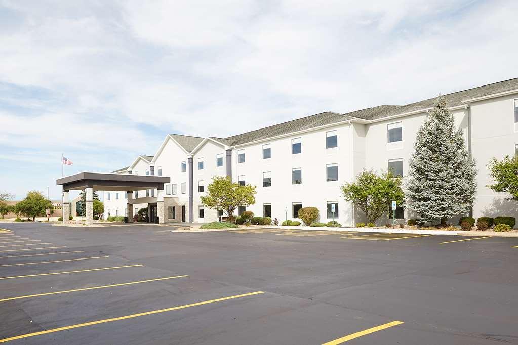 Best Western Plus Bourbonnais Hotel & Suites Exterior photo