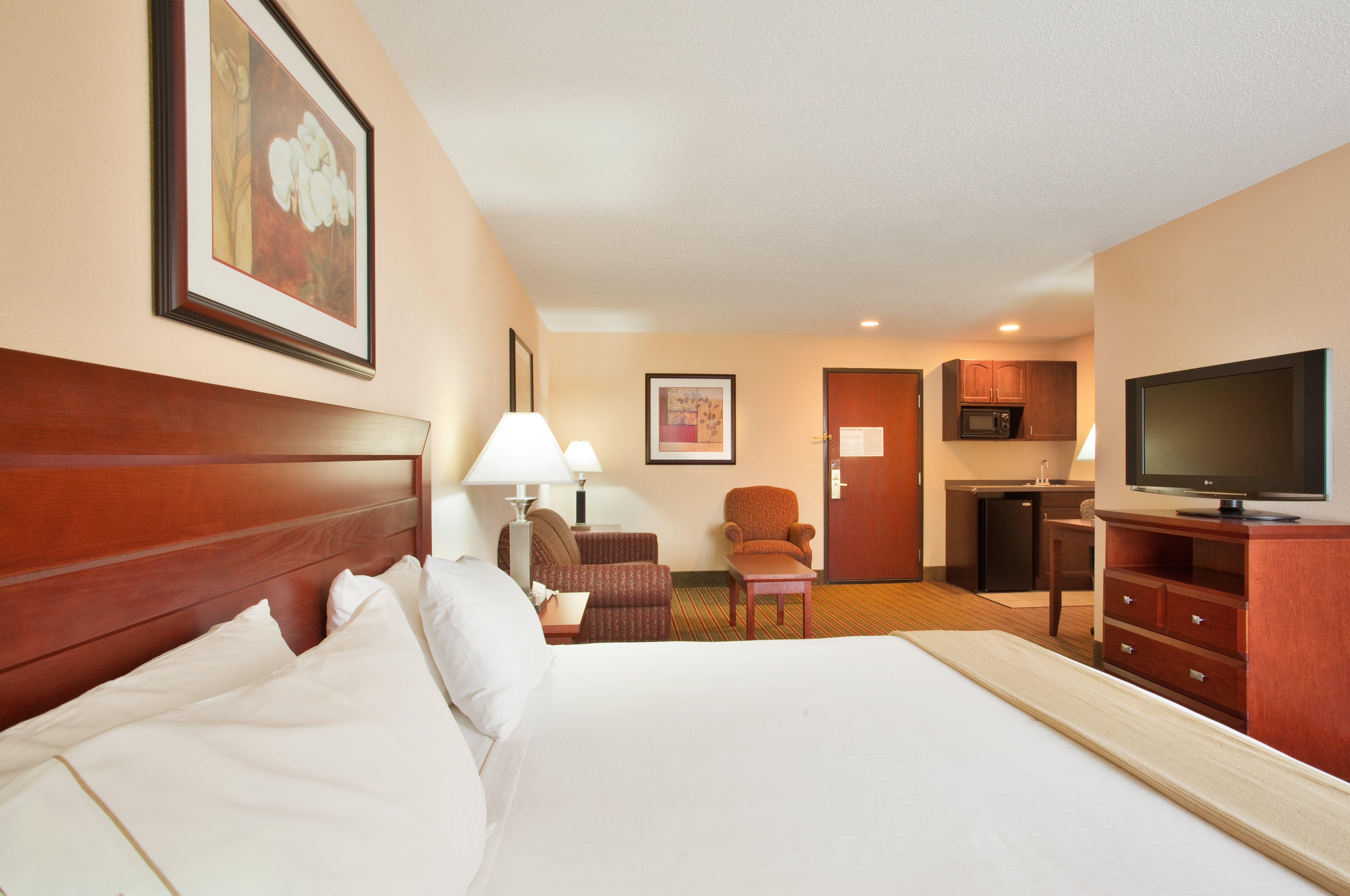 Best Western Plus Bourbonnais Hotel & Suites Exterior photo