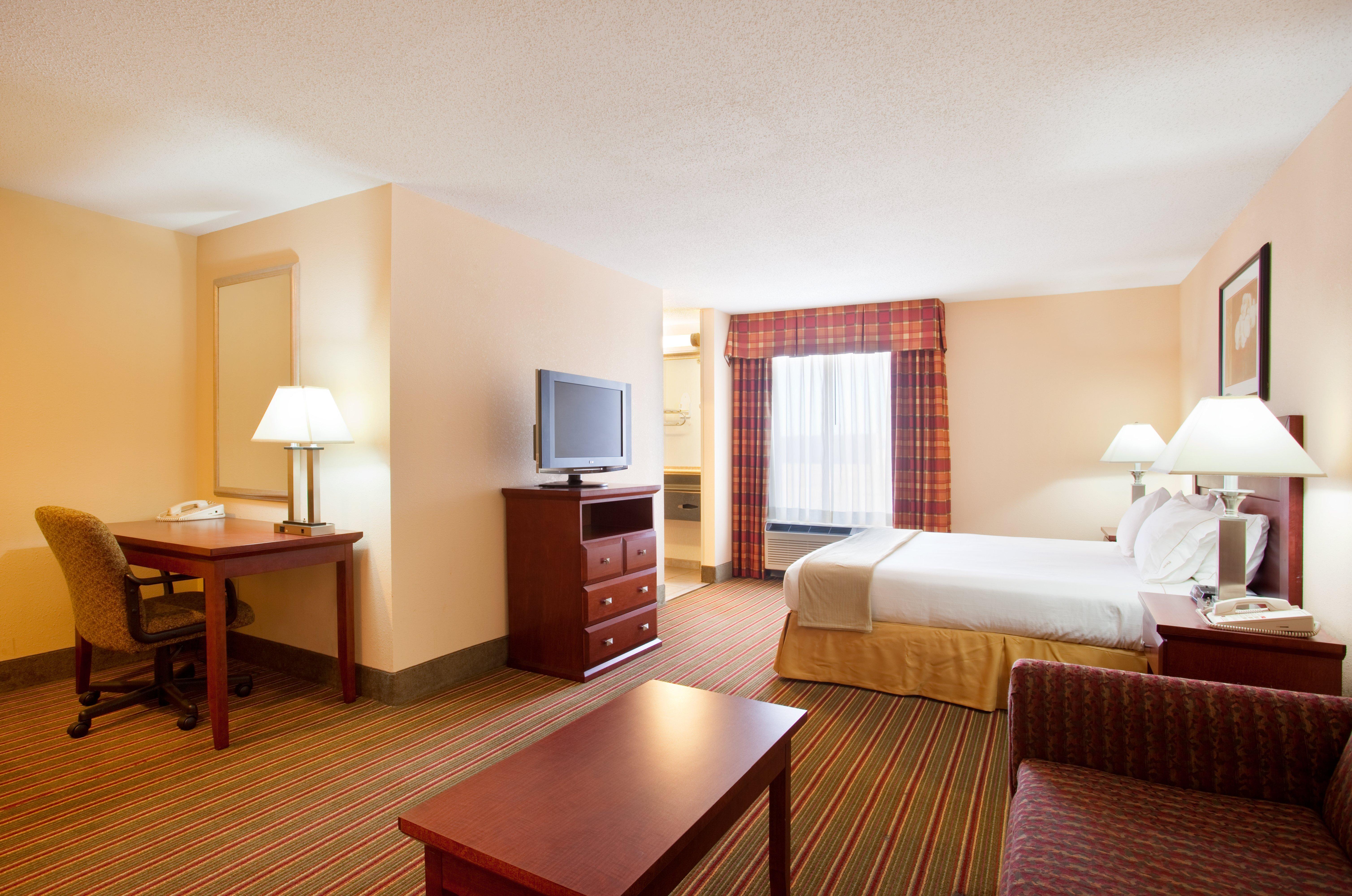Best Western Plus Bourbonnais Hotel & Suites Exterior photo
