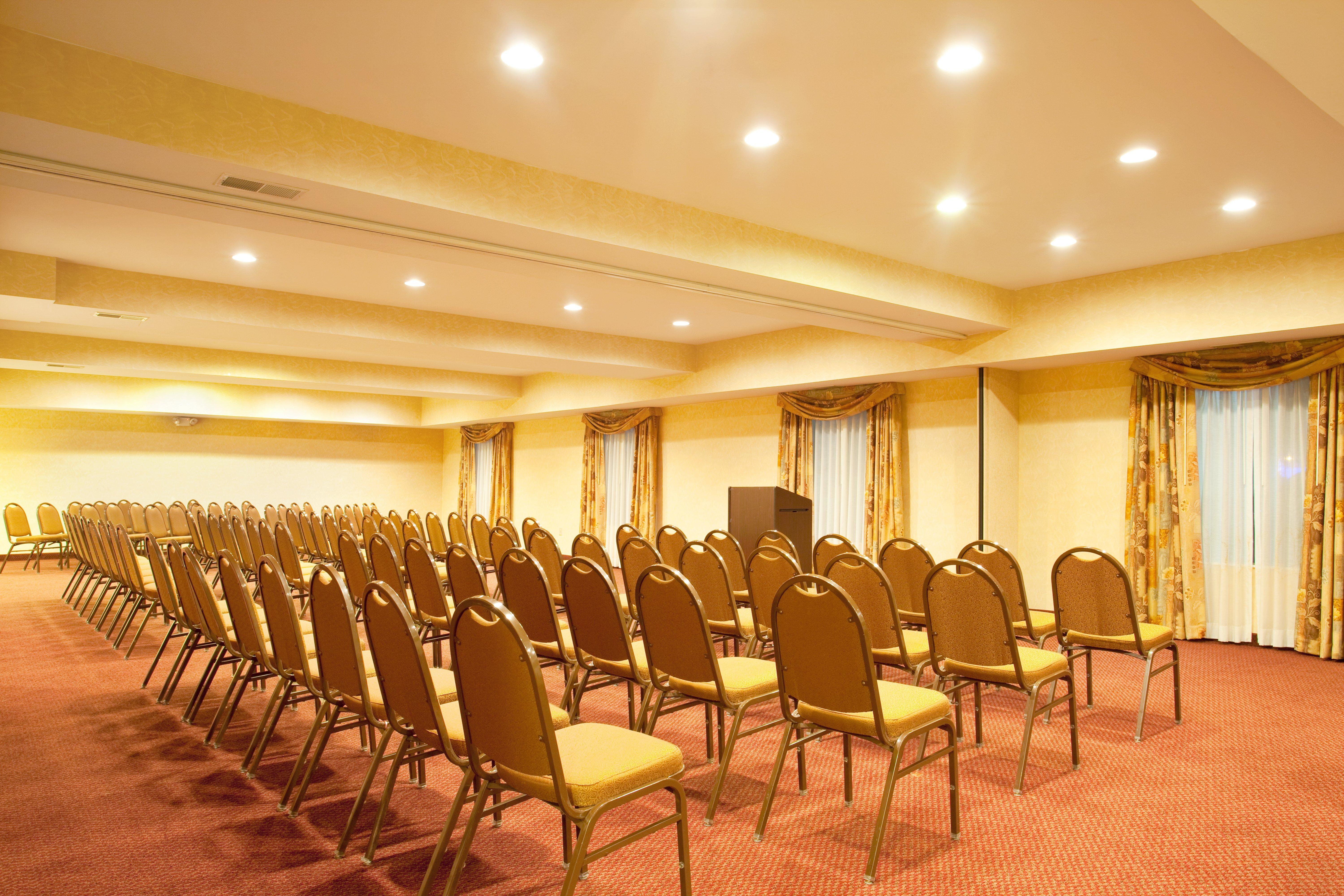 Best Western Plus Bourbonnais Hotel & Suites Exterior photo