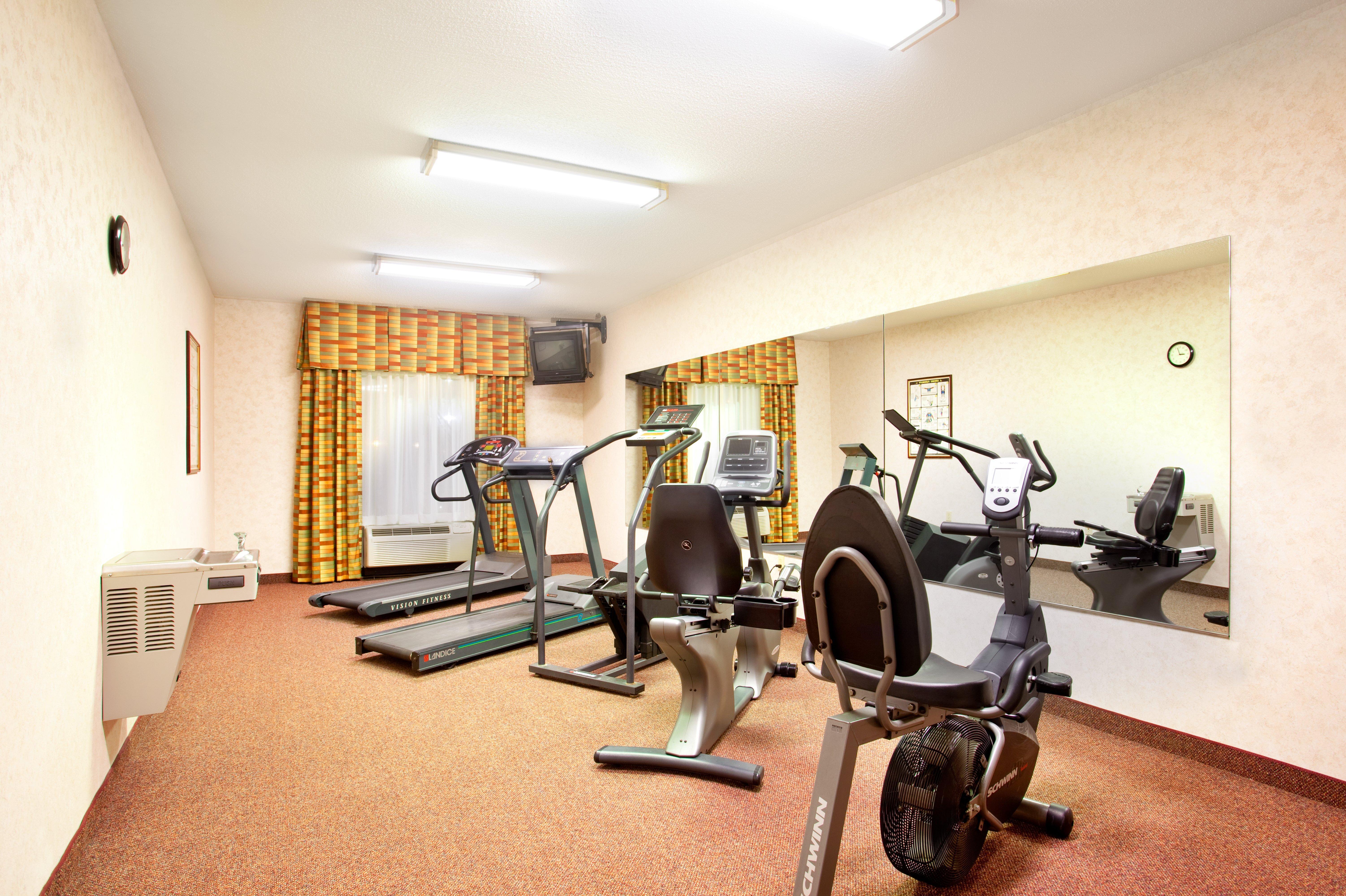Best Western Plus Bourbonnais Hotel & Suites Exterior photo