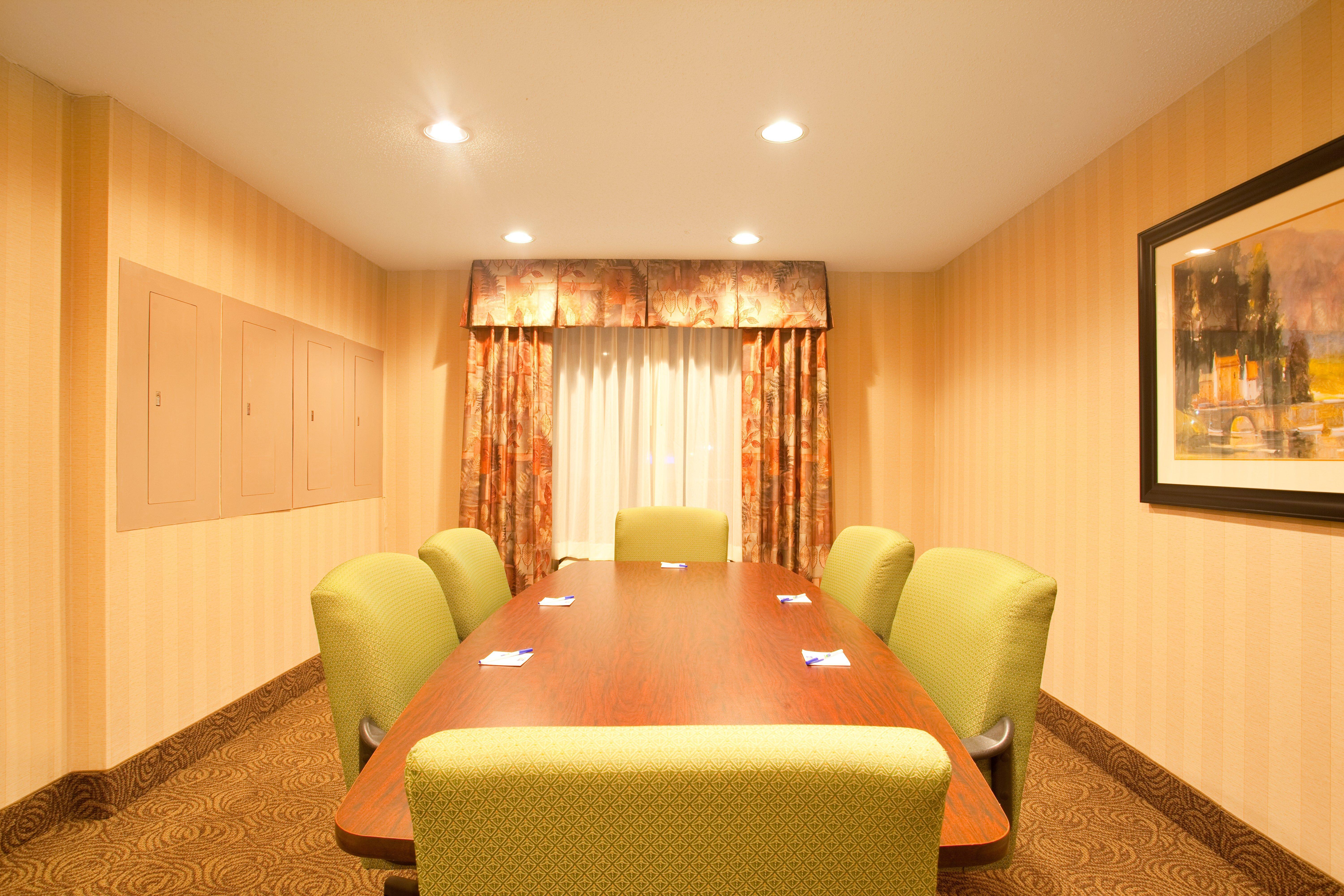 Best Western Plus Bourbonnais Hotel & Suites Exterior photo