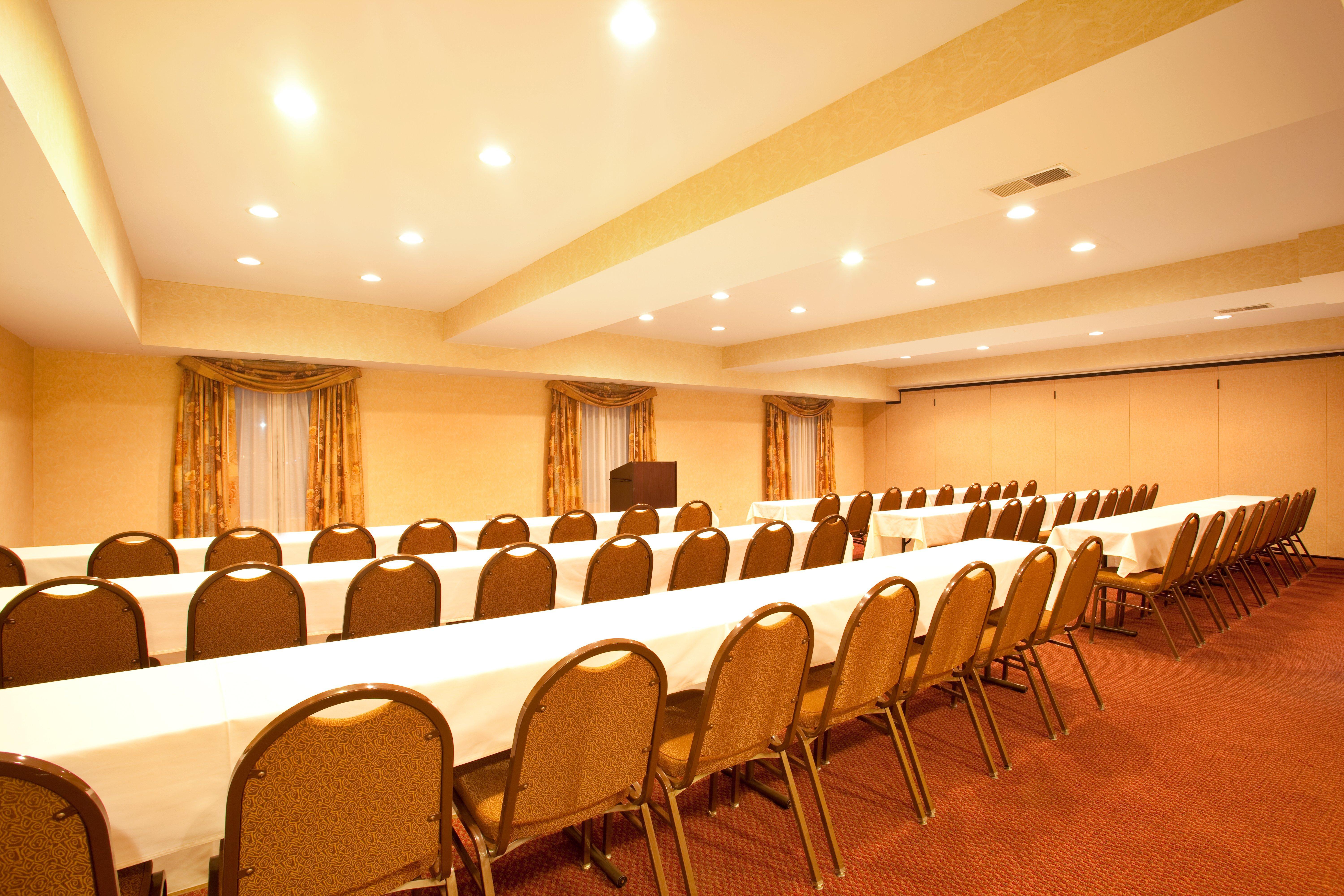 Best Western Plus Bourbonnais Hotel & Suites Exterior photo