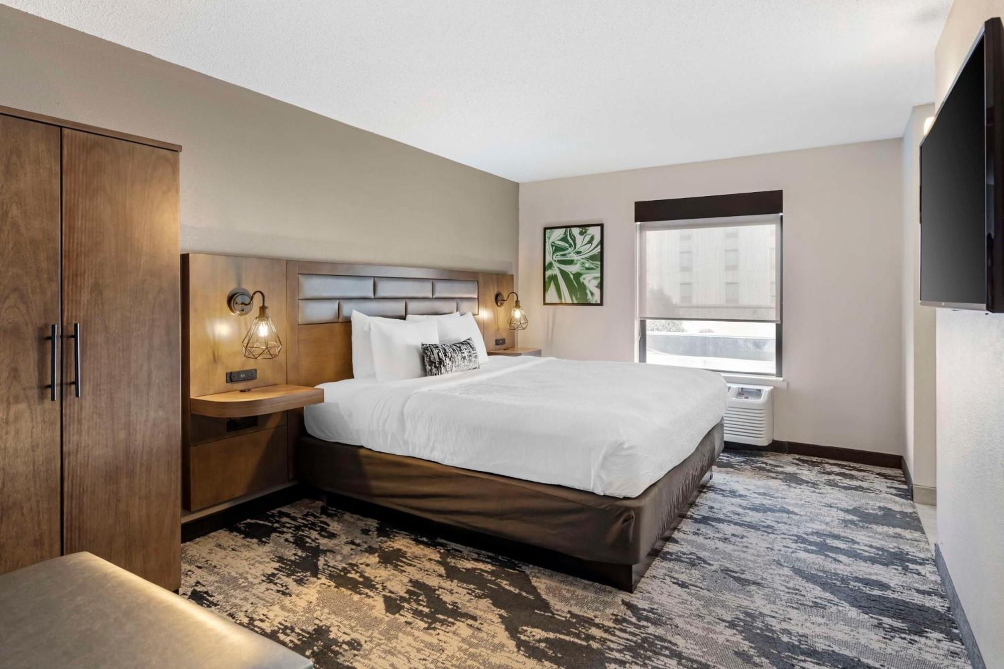 Best Western Plus Bourbonnais Hotel & Suites Exterior photo